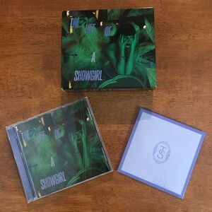 Taylor Swift: The Life of a Showgirl Deluxe CD Set, It’s Rapturous, NO necklace